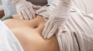 Navel displacement therapy