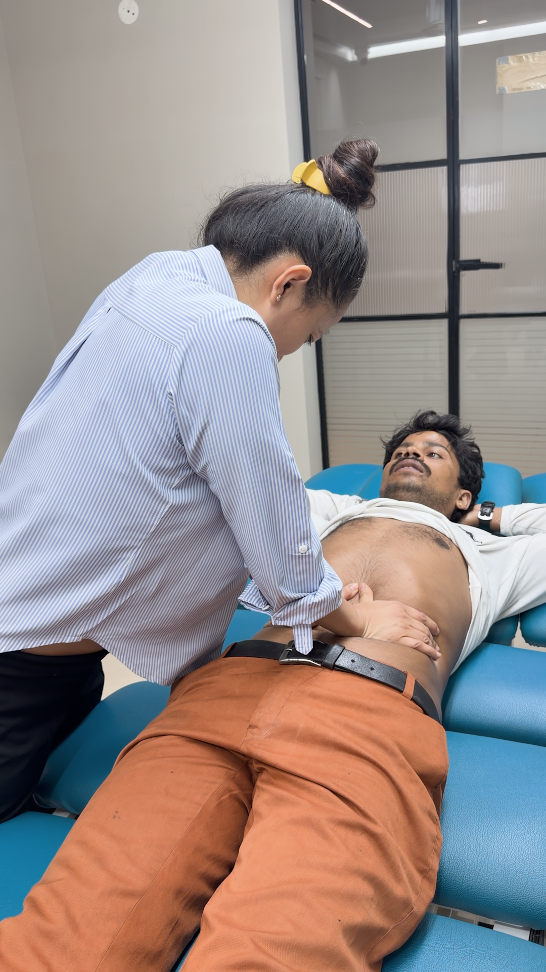 Navel Displacement