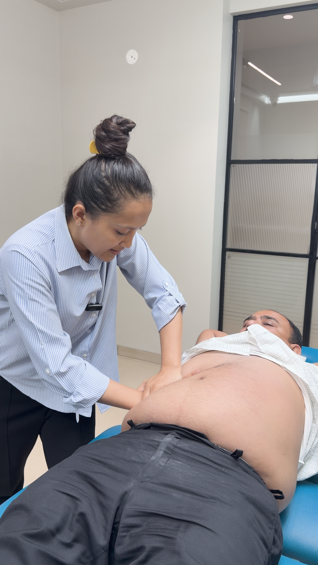 Navel Displacement
