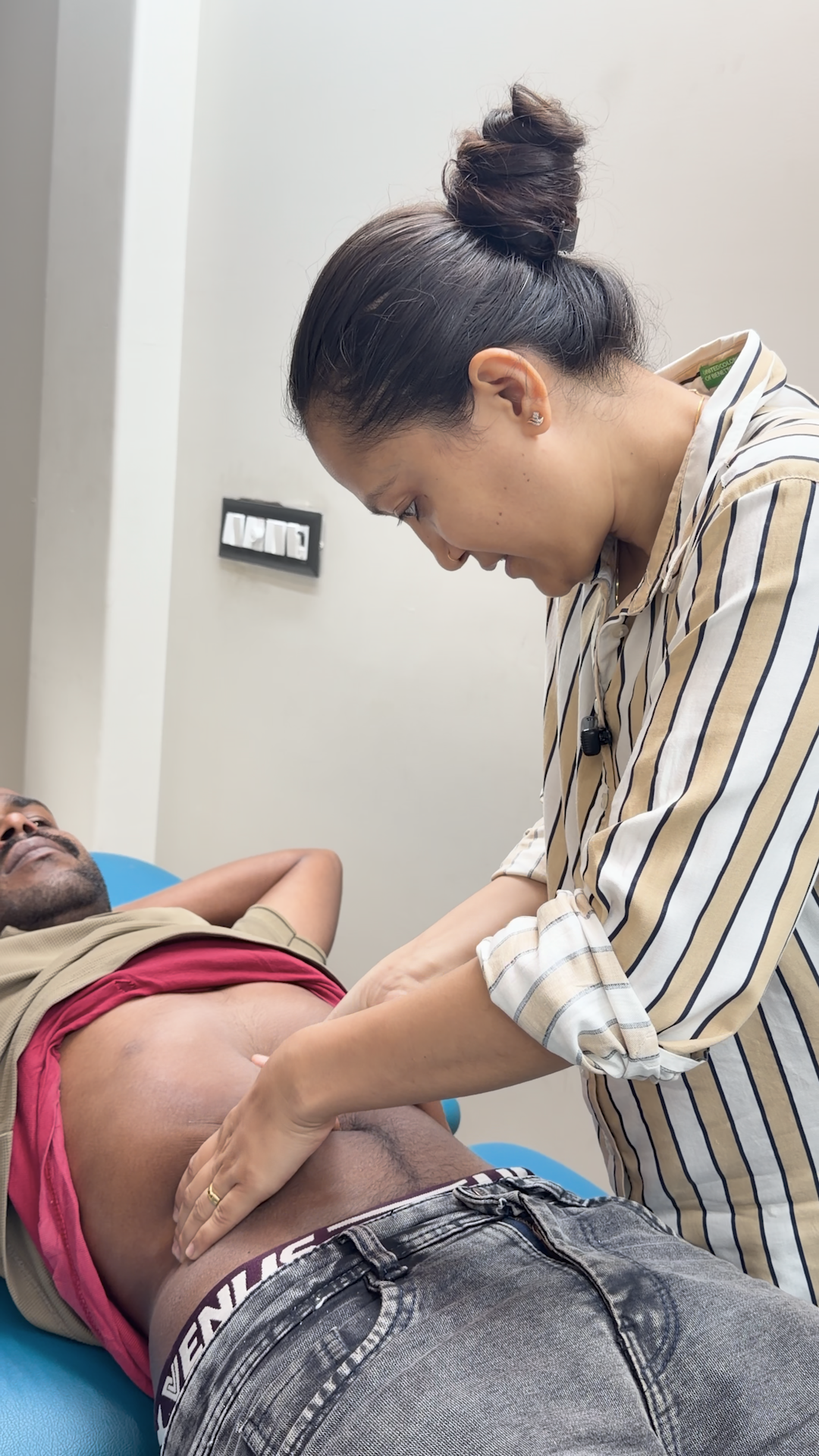 Navel Displacement